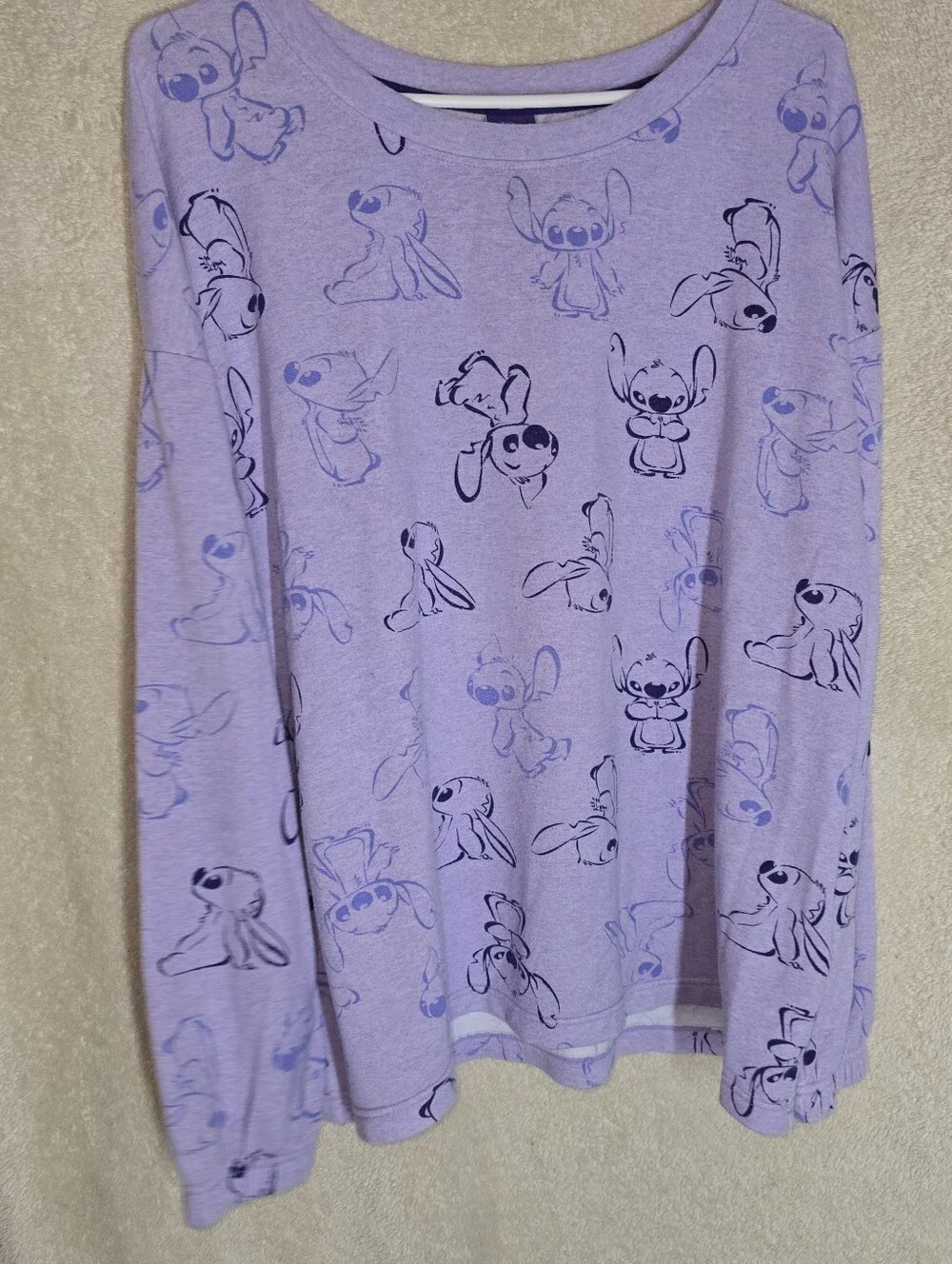 Disney Stitch Raglan Sleeve 2 Piece Lounge Set Pajama Set Gift Packed Size M Cos - Picture 3 of 12